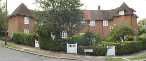 37-43 Hogarth Hill